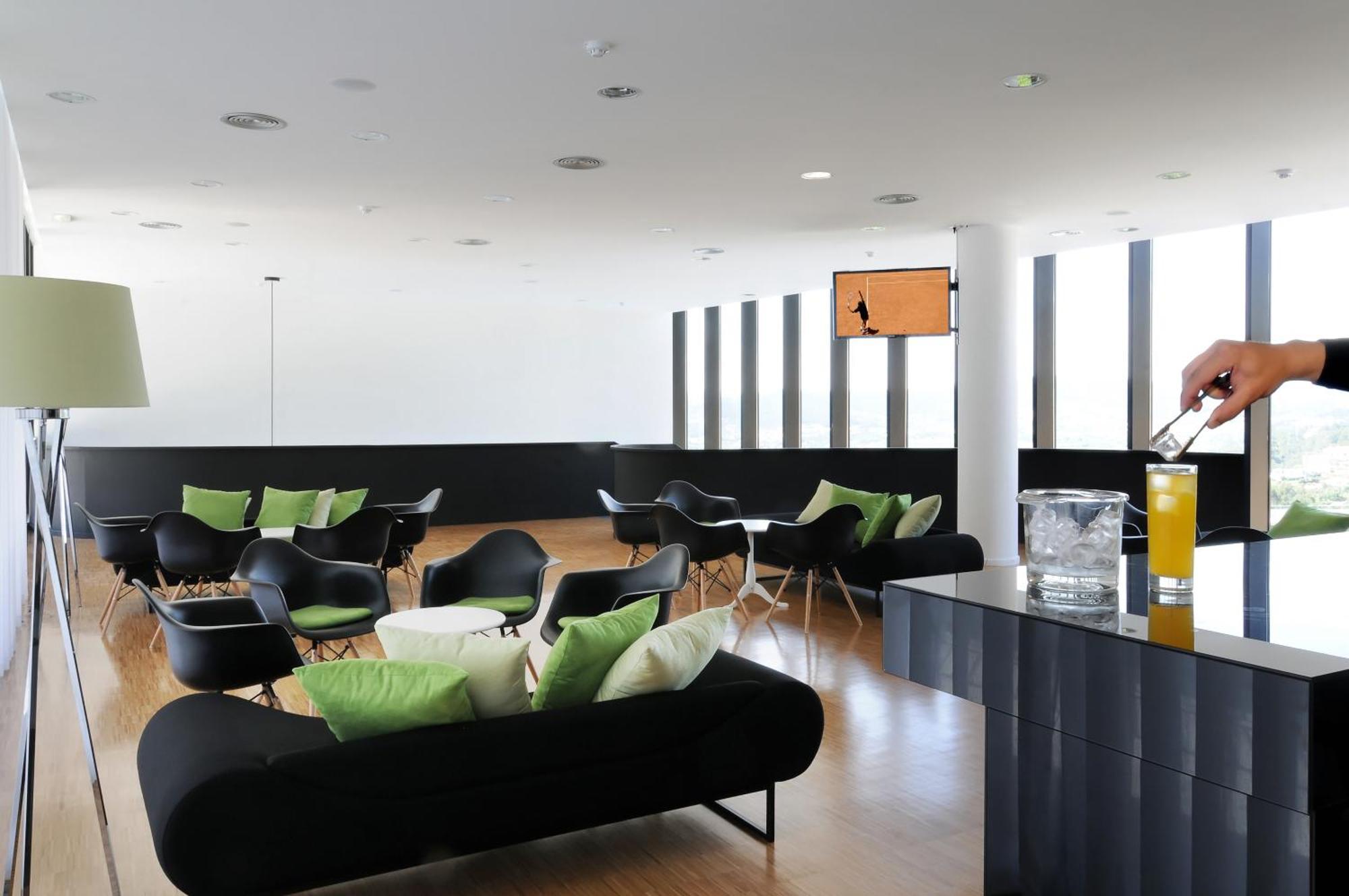 Open Village Sports Hotel & Spa Club Guimarães Екстериор снимка